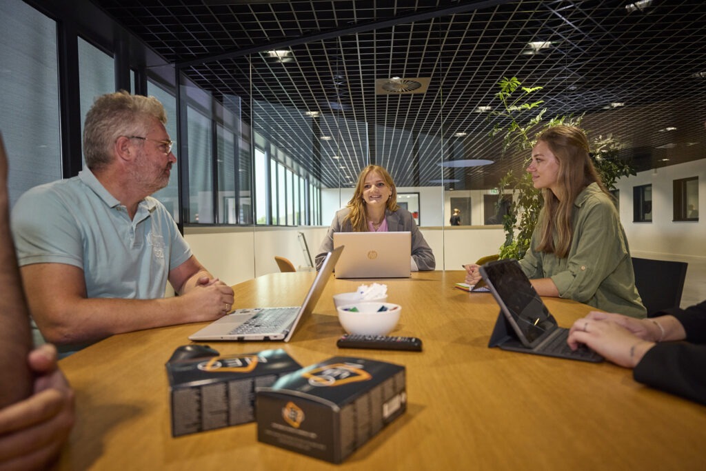 The Sitekick in vergadering bij klant